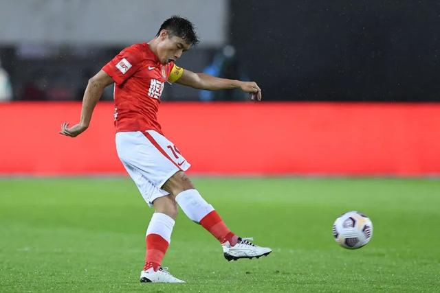 阿森纳酝酿震撼交易：维尼修斯+5170万英镑交换，皇马核心或加盟